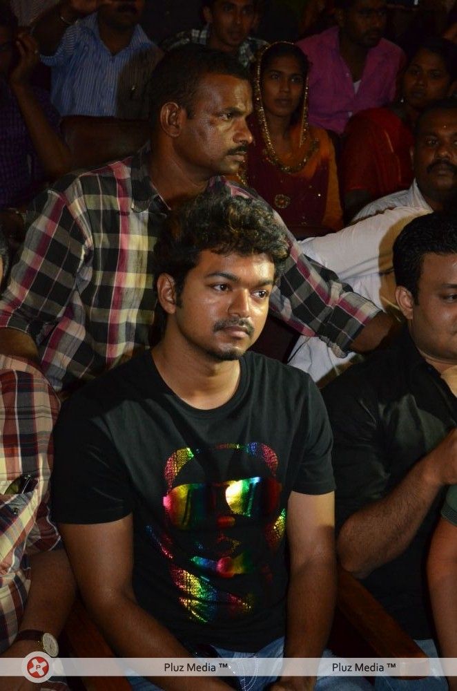 Vijay in kerala to promote velayutham - Pictures | Picture 110075